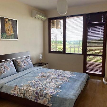 Lighthouse Golf Resort Private Apartment Sunrise 巴尔奇克 外观 照片